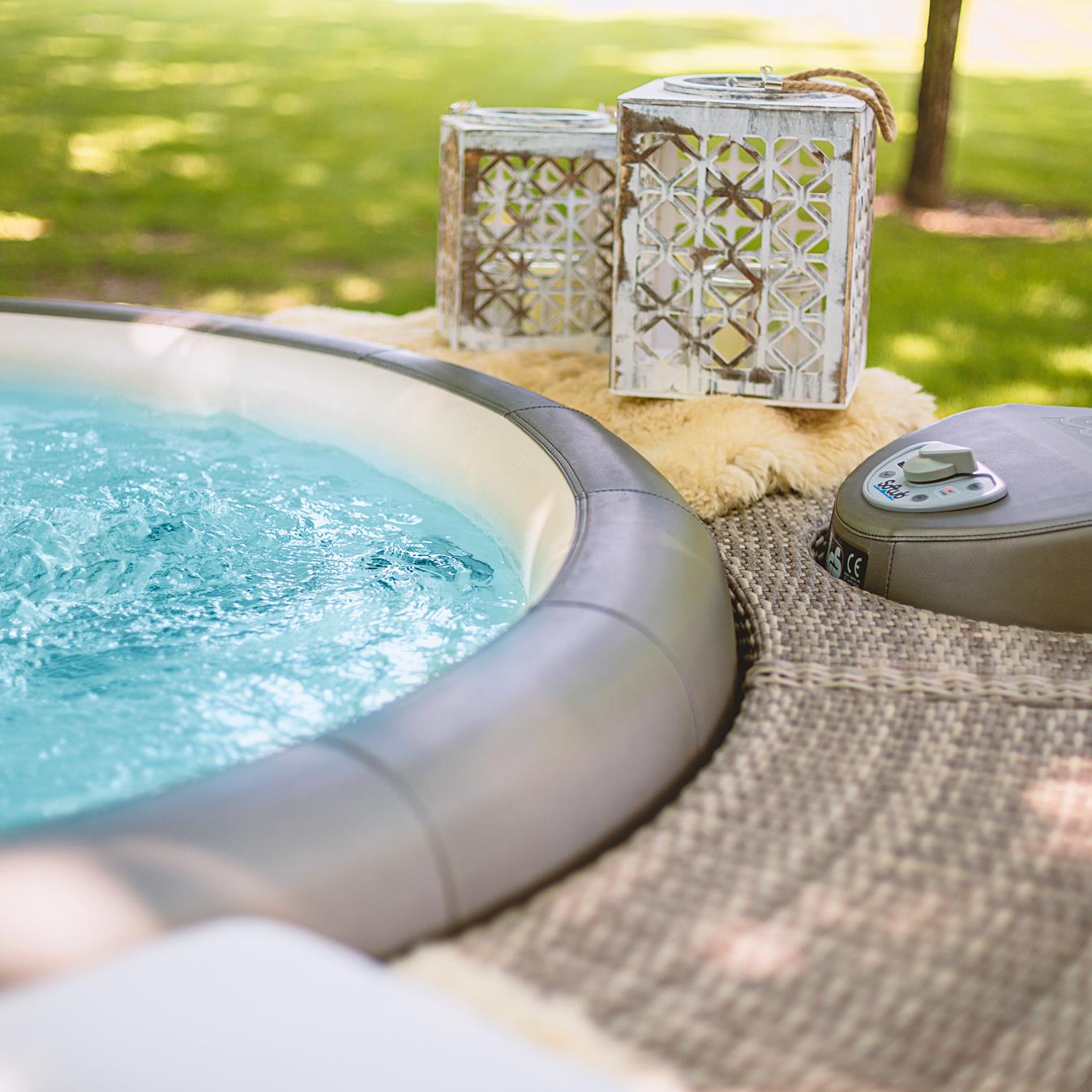 Softub Whirlpool POSEIDON X für 5-6 Pers. - Ø 200 cm - 1130 l - sky tweed pearl